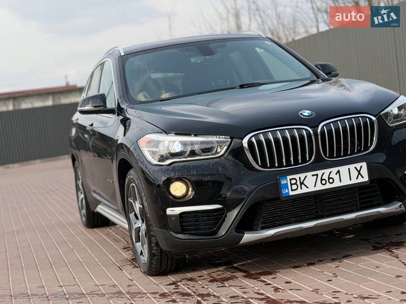 Внедорожник / Кроссовер BMW X1 2016 в Сарнах