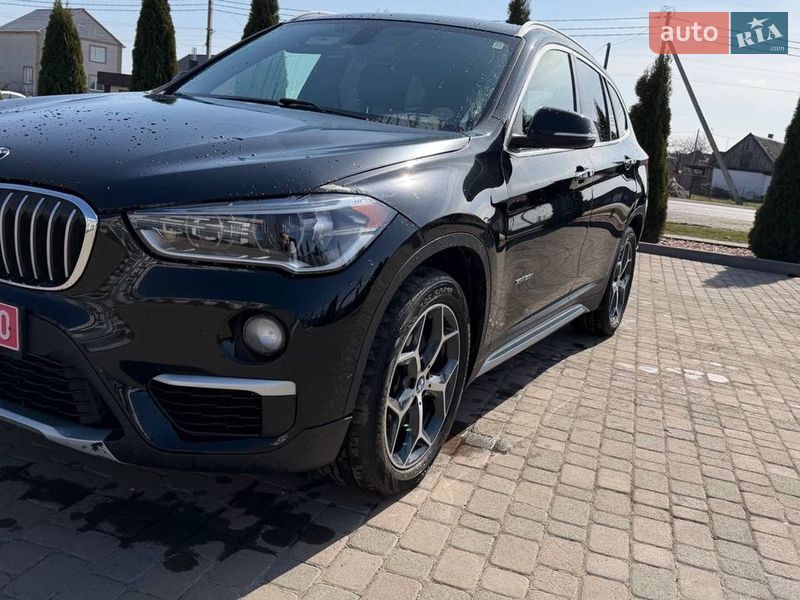 Внедорожник / Кроссовер BMW X1 2016 в Сарнах