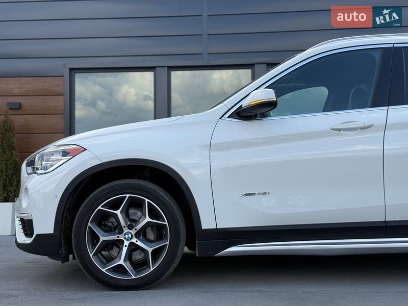 Позашляховик / Кросовер BMW X1 2017 в Рівному