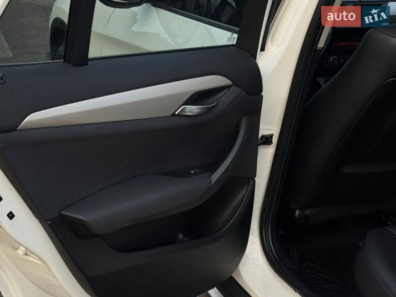 Внедорожник / Кроссовер BMW X1 2011 в Ровно фото 13 Внедорожник / Кроссовер BMW X1 2011 в Ровно