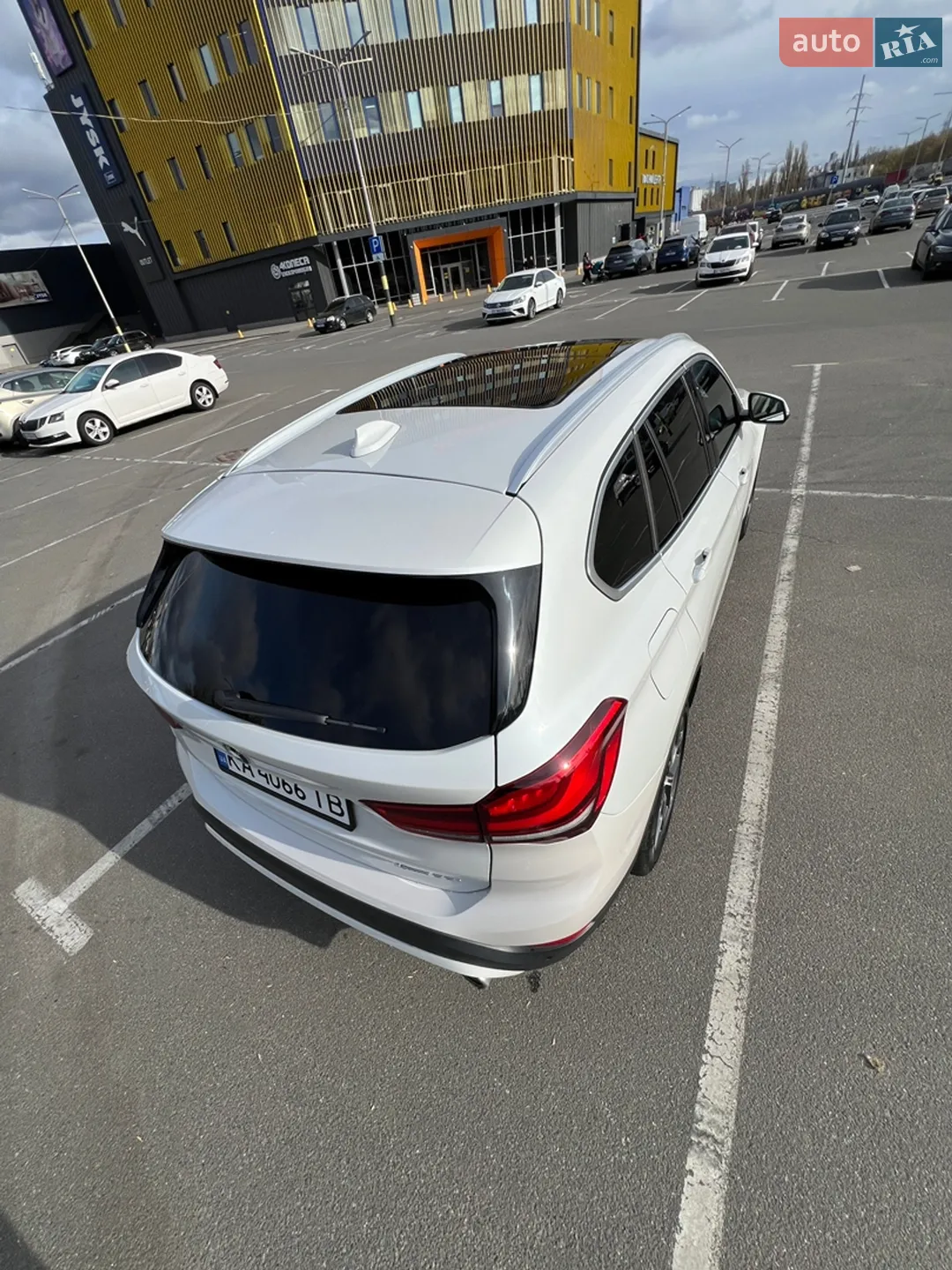 2021 BMW X1 - мініатюра 8