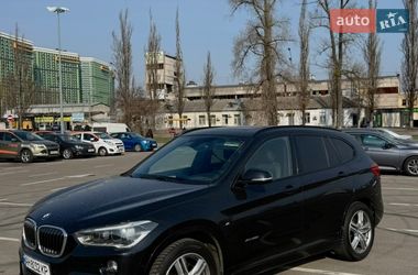 Внедорожник / Кроссовер BMW X1 2016 в Киеве