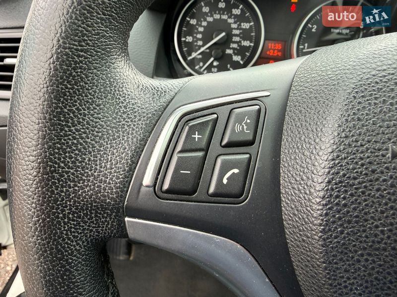 Позашляховик / Кросовер BMW X1 2012 в Києві