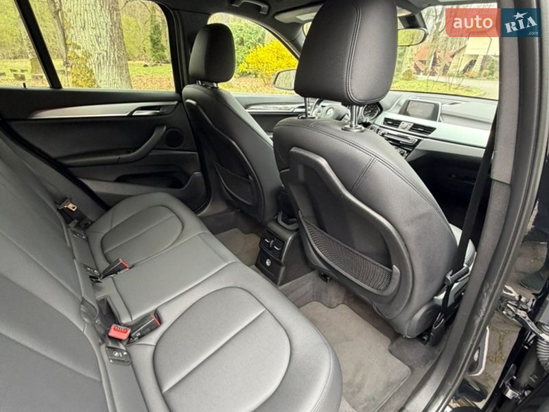 Позашляховик / Кросовер BMW X1 2016 в Львові фото 19 Позашляховик / Кросовер BMW X1 2016 в Львові