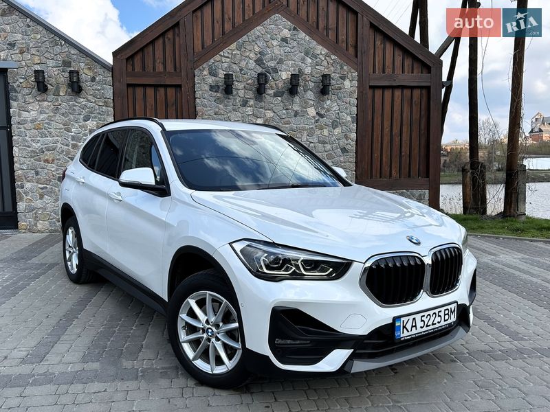 Внедорожник / Кроссовер BMW X1 2022 в Киеве фото 2 Внедорожник / Кроссовер BMW X1 2022 в Киеве