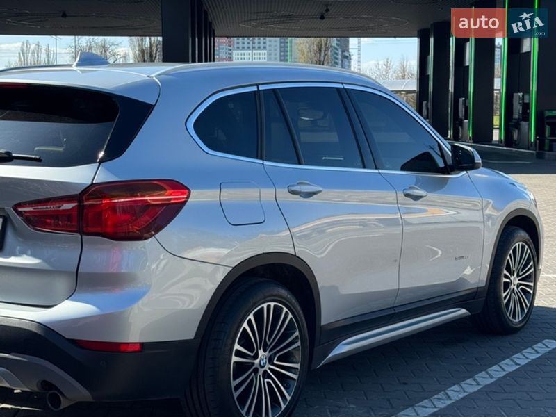 Внедорожник / Кроссовер BMW X1 2017 в Киеве фото 4 Внедорожник / Кроссовер BMW X1 2017 в Киеве