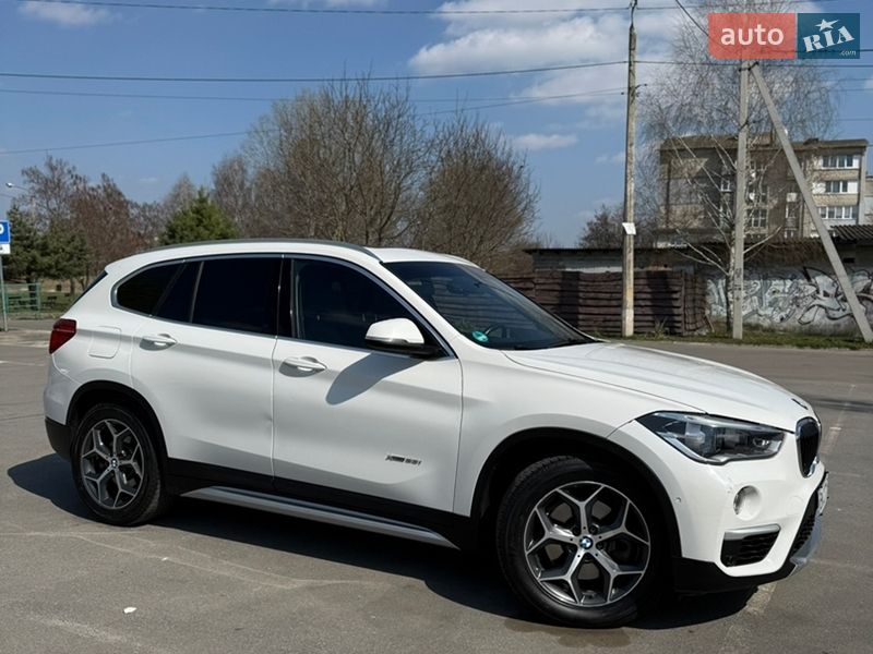 Внедорожник / Кроссовер BMW X1 2017 в Ровно