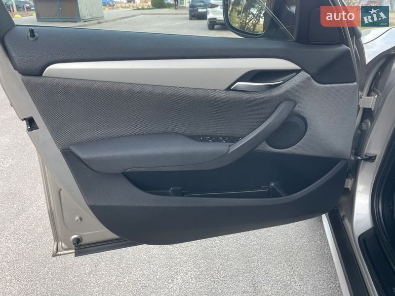 Внедорожник / Кроссовер BMW X1 2010 в Броварах