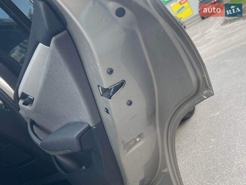 Внедорожник / Кроссовер BMW X1 2010 в Броварах