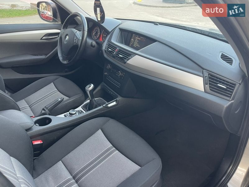 Внедорожник / Кроссовер BMW X1 2010 в Броварах