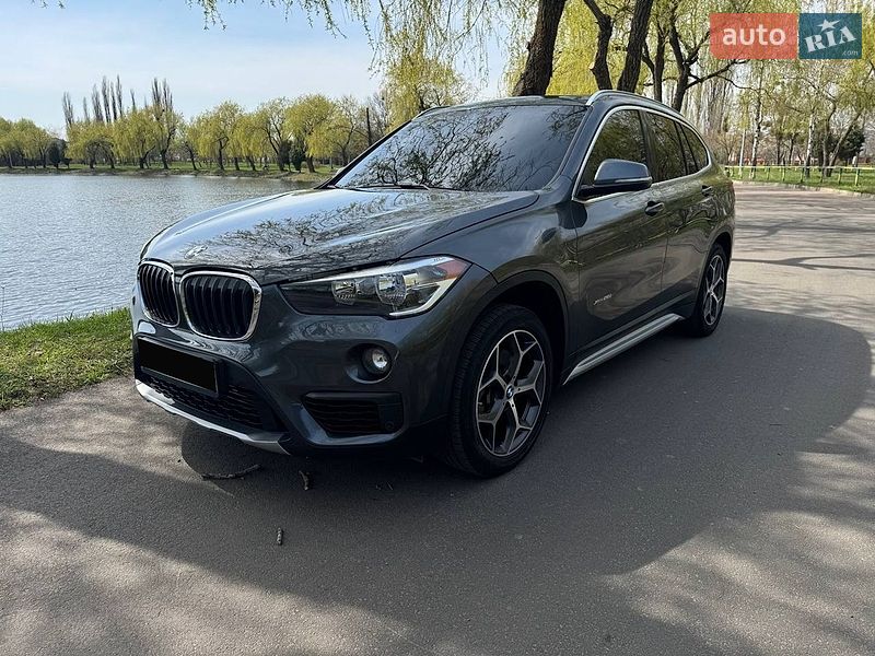 Внедорожник / Кроссовер BMW X1 2018 в Ровно
