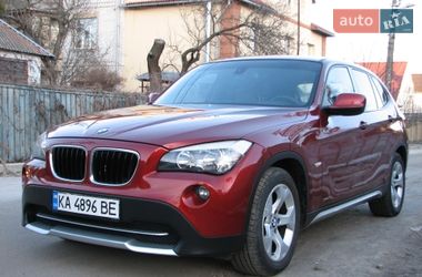 Внедорожник / Кроссовер BMW X1 2010 в Киеве