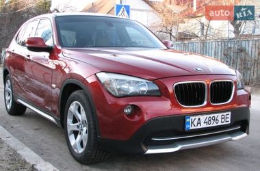 Внедорожник / Кроссовер BMW X1 2010 в Киеве