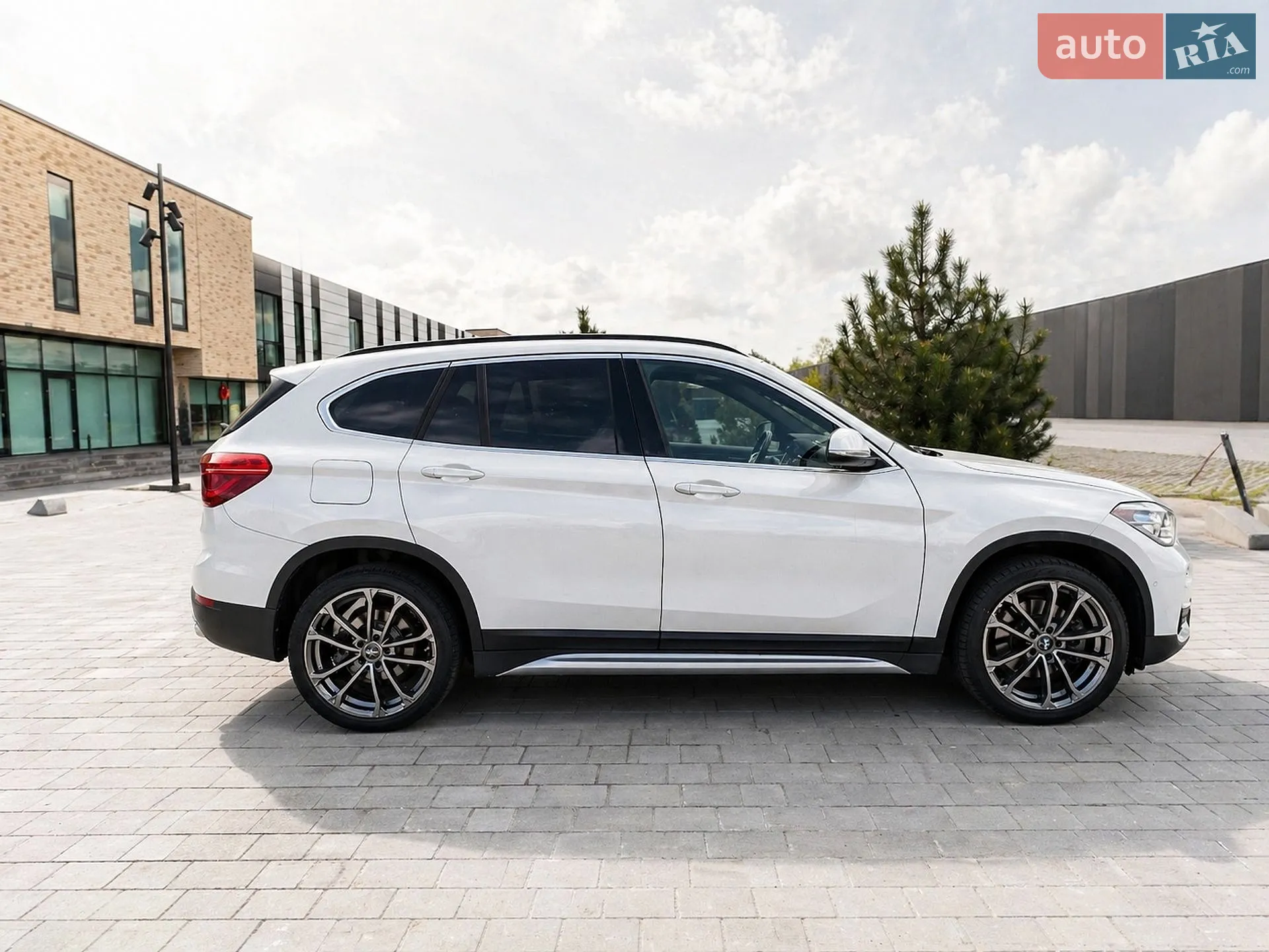 2017 BMW X1 - мініатюра 4