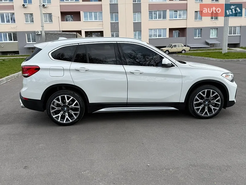 BMW X1 2021 VIN WBXJG9C07M5U40101 фото оголошення 13 з 122