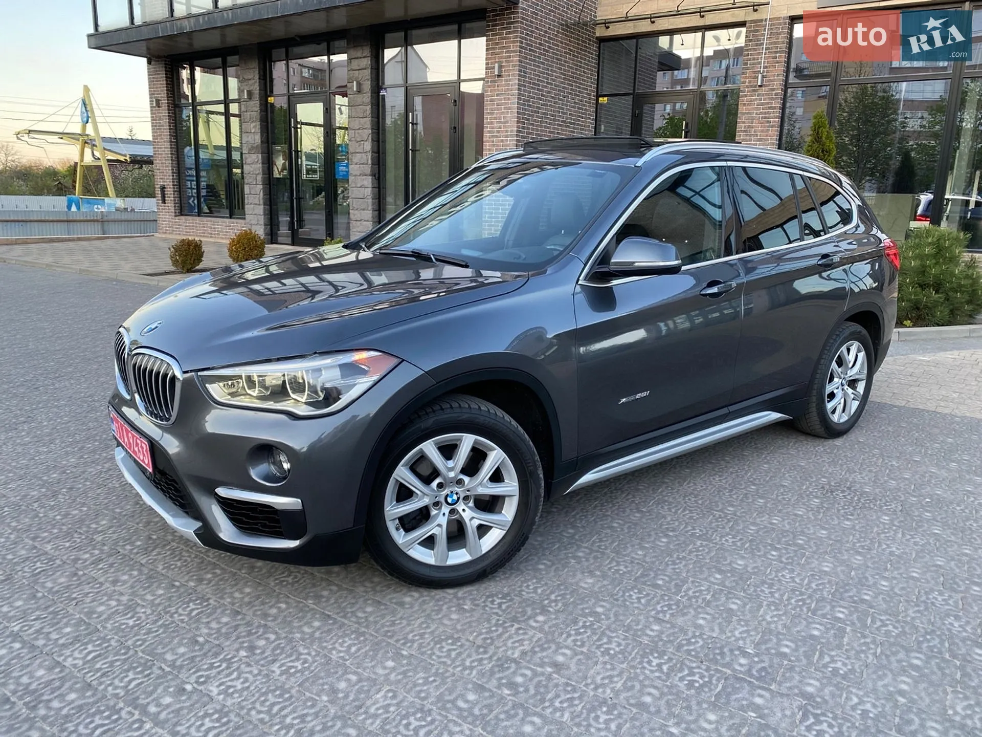 2016 BMW X1 - мініатюра 3