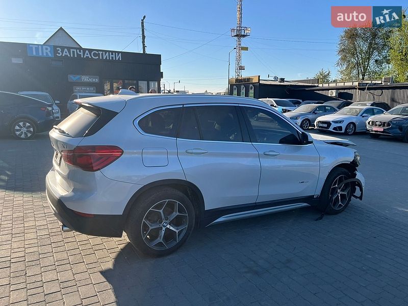 Внедорожник / Кроссовер BMW X1 2016 в Львове