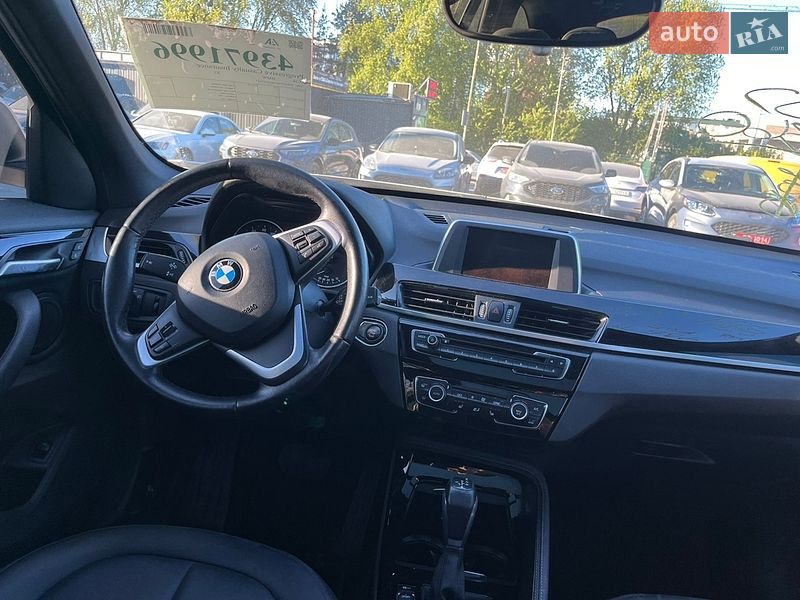 Внедорожник / Кроссовер BMW X1 2016 в Львове