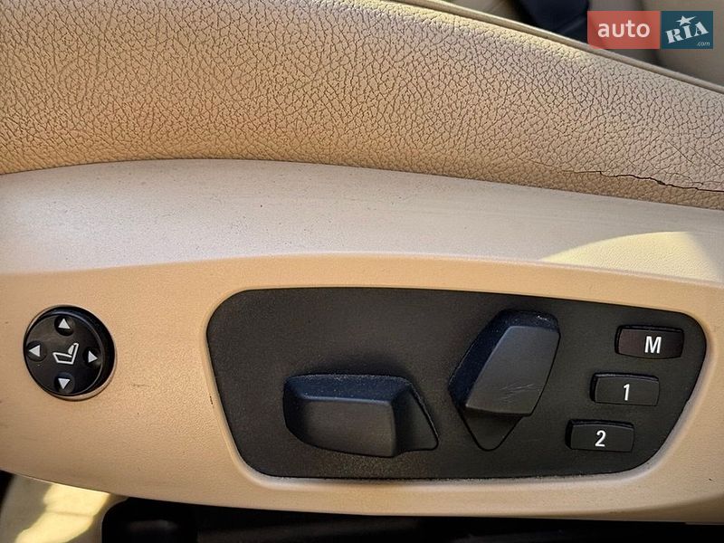 Внедорожник / Кроссовер BMW X1 2014 в Обухове