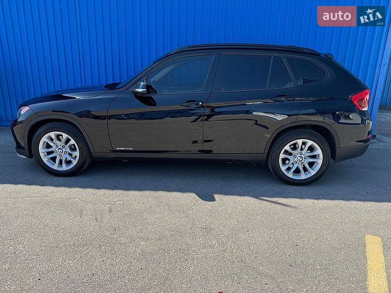 Внедорожник / Кроссовер BMW X1 2014 в Обухове
