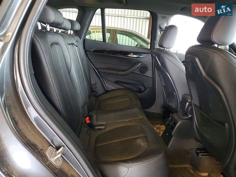 Внедорожник / Кроссовер BMW X1 2017 в Львове