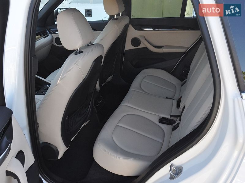 Внедорожник / Кроссовер BMW X1 2018 в Львове