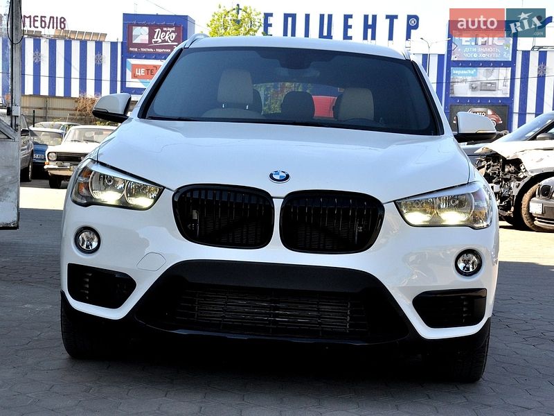 Внедорожник / Кроссовер BMW X1 2018 в Львове