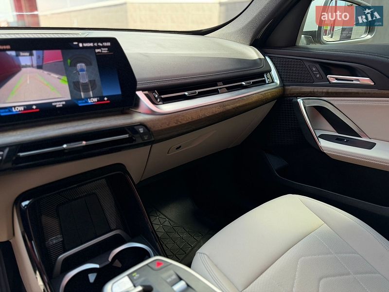 Внедорожник / Кроссовер BMW X1 2023 в Киеве