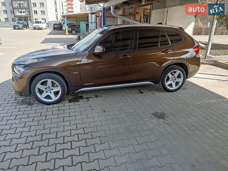 Позашляховик / Кросовер BMW X1 2010 в Старокостянтинові