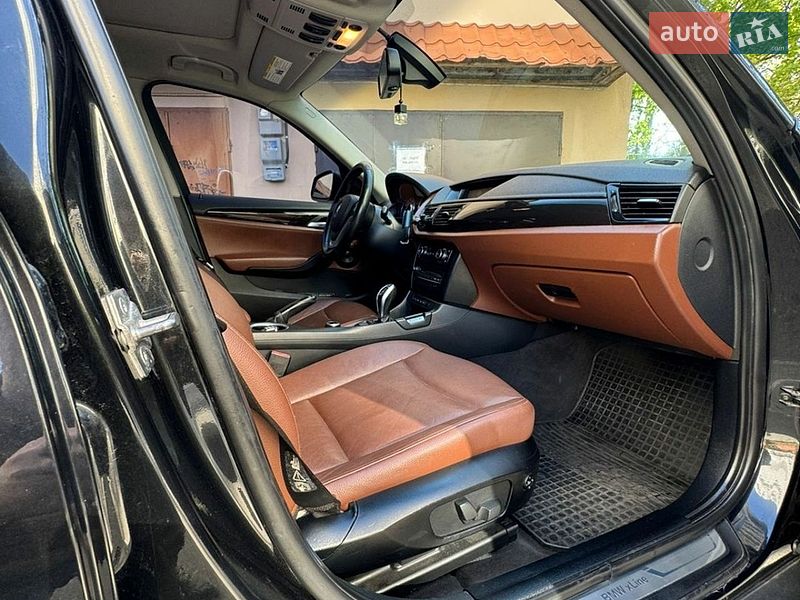 Внедорожник / Кроссовер BMW X1 2012 в Киеве