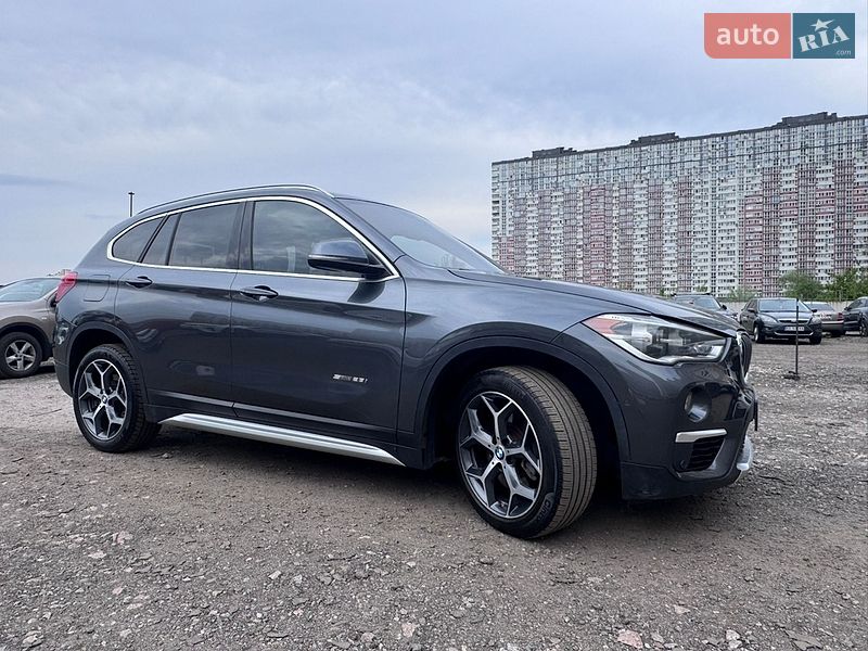 Внедорожник / Кроссовер BMW X1 2017 в Киеве