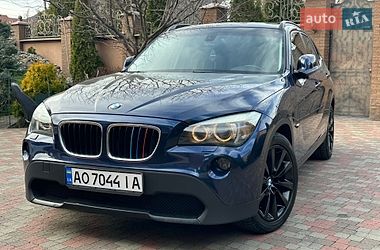 Внедорожник / Кроссовер BMW X1 2011 в Мукачево