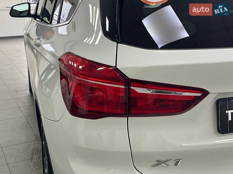 Внедорожник / Кроссовер BMW X1 2019 в Киеве