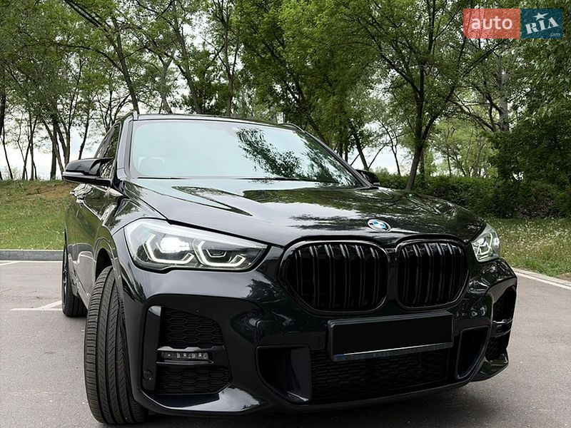 Внедорожник / Кроссовер BMW X1 2020 в Киеве
