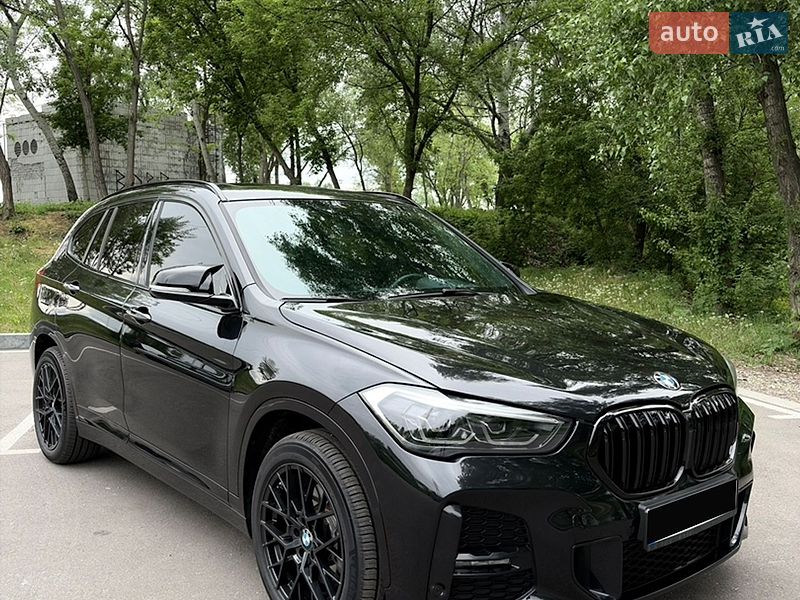 Внедорожник / Кроссовер BMW X1 2020 в Киеве