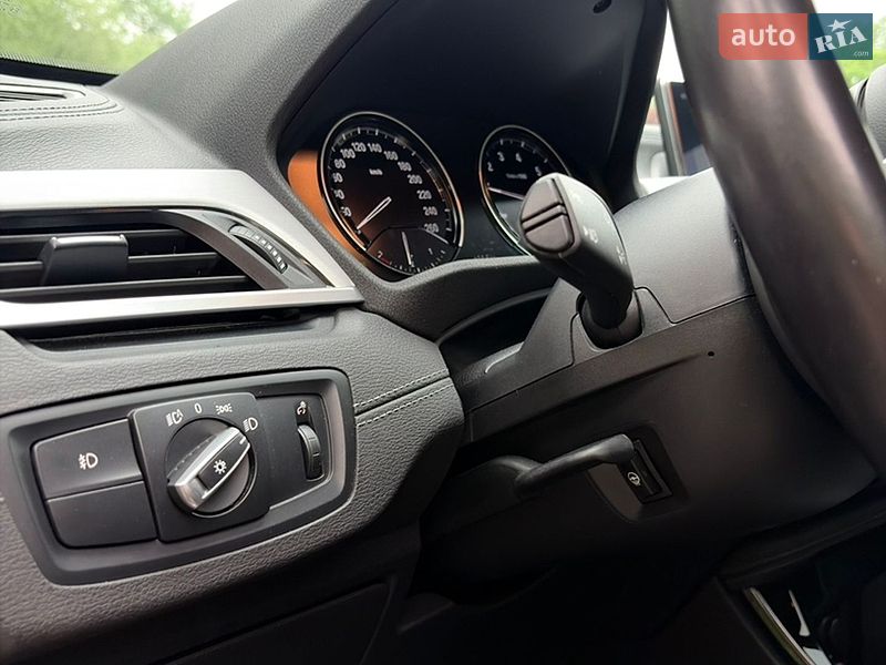 Внедорожник / Кроссовер BMW X1 2020 в Киеве