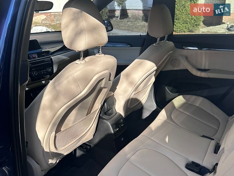 Внедорожник / Кроссовер BMW X1 2016 в Ивано-Франковске