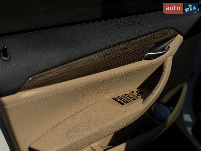 Внедорожник / Кроссовер BMW X1 2013 в Днепре