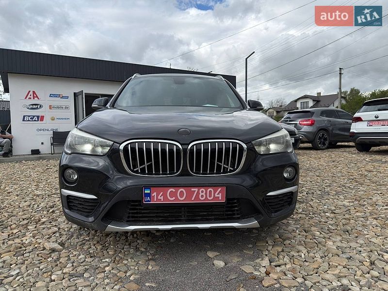 Внедорожник / Кроссовер BMW X1 2017 в Самборе