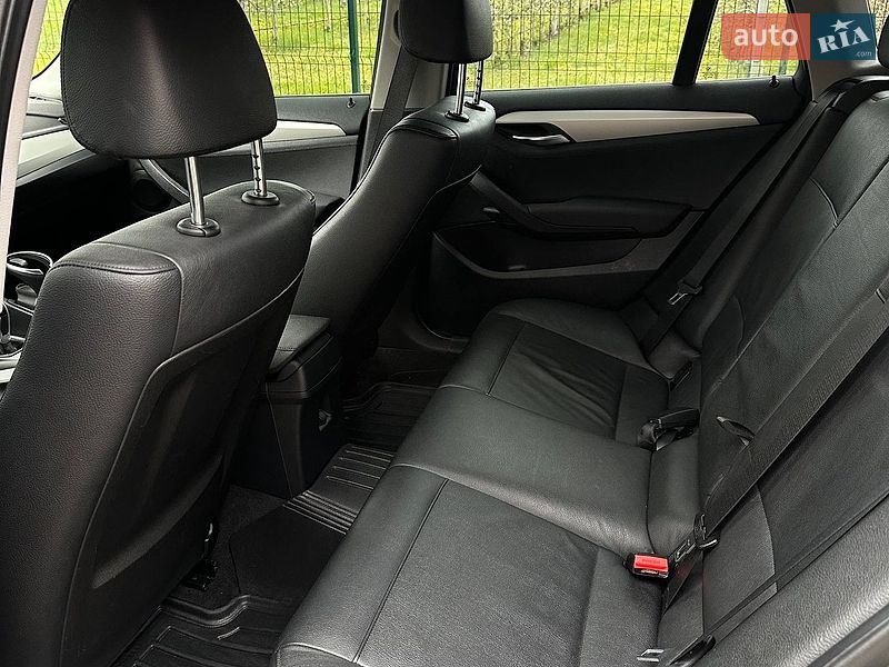 Внедорожник / Кроссовер BMW X1 2012 в Днепре