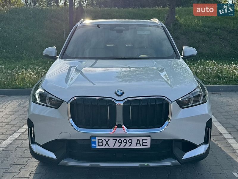 Внедорожник / Кроссовер BMW X1 2023 в Хмельницком