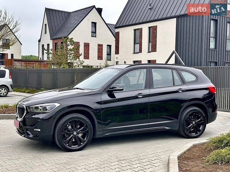 Внедорожник / Кроссовер BMW X1 2021 в Умани