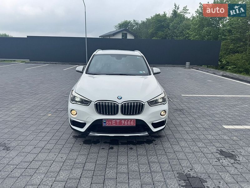 Внедорожник / Кроссовер BMW X1 2016 в Самборе
