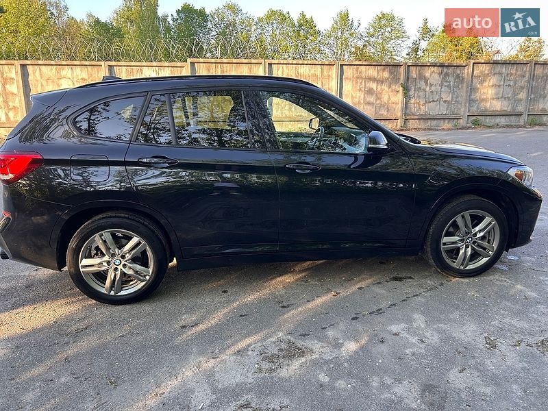 Внедорожник / Кроссовер BMW X1 2021 в Киеве