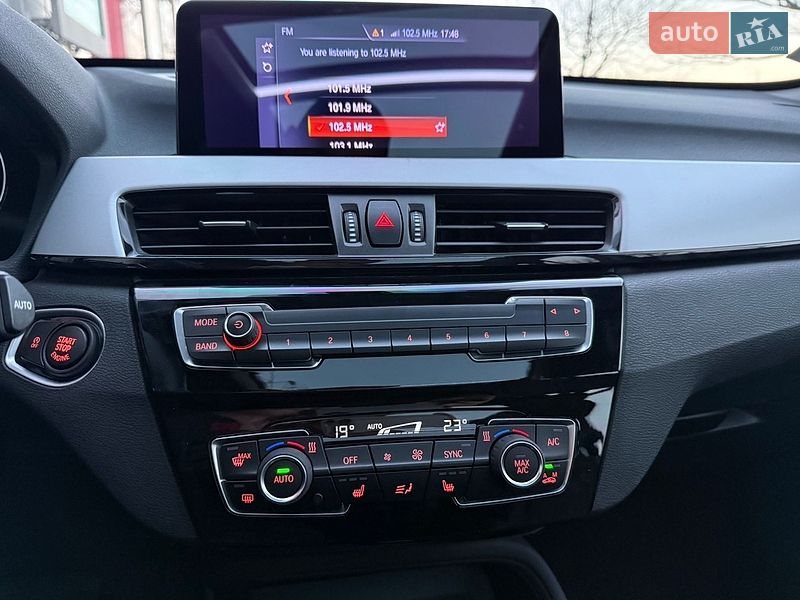 Внедорожник / Кроссовер BMW X1 2019 в Киеве