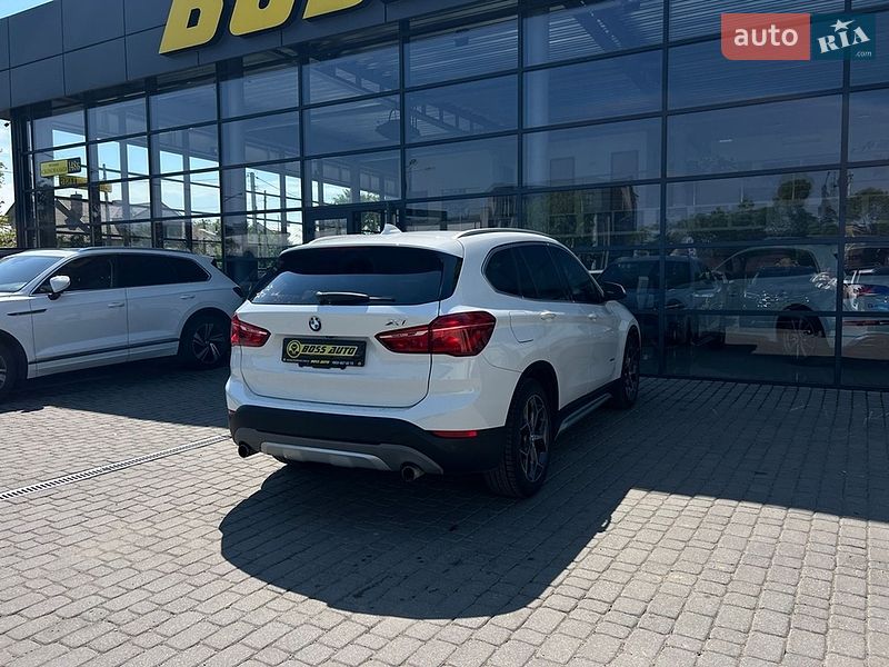 Позашляховик / Кросовер BMW X1 2016 в Івано-Франківську