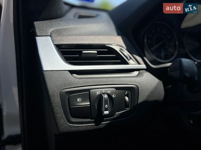 Позашляховик / Кросовер BMW X1 2016 в Івано-Франківську