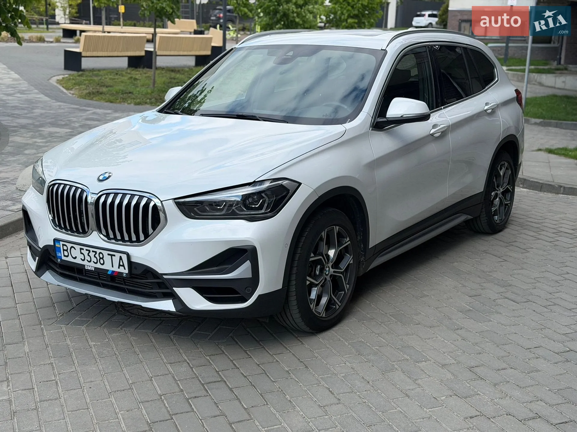 2021 BMW X1 - мініатюра 3