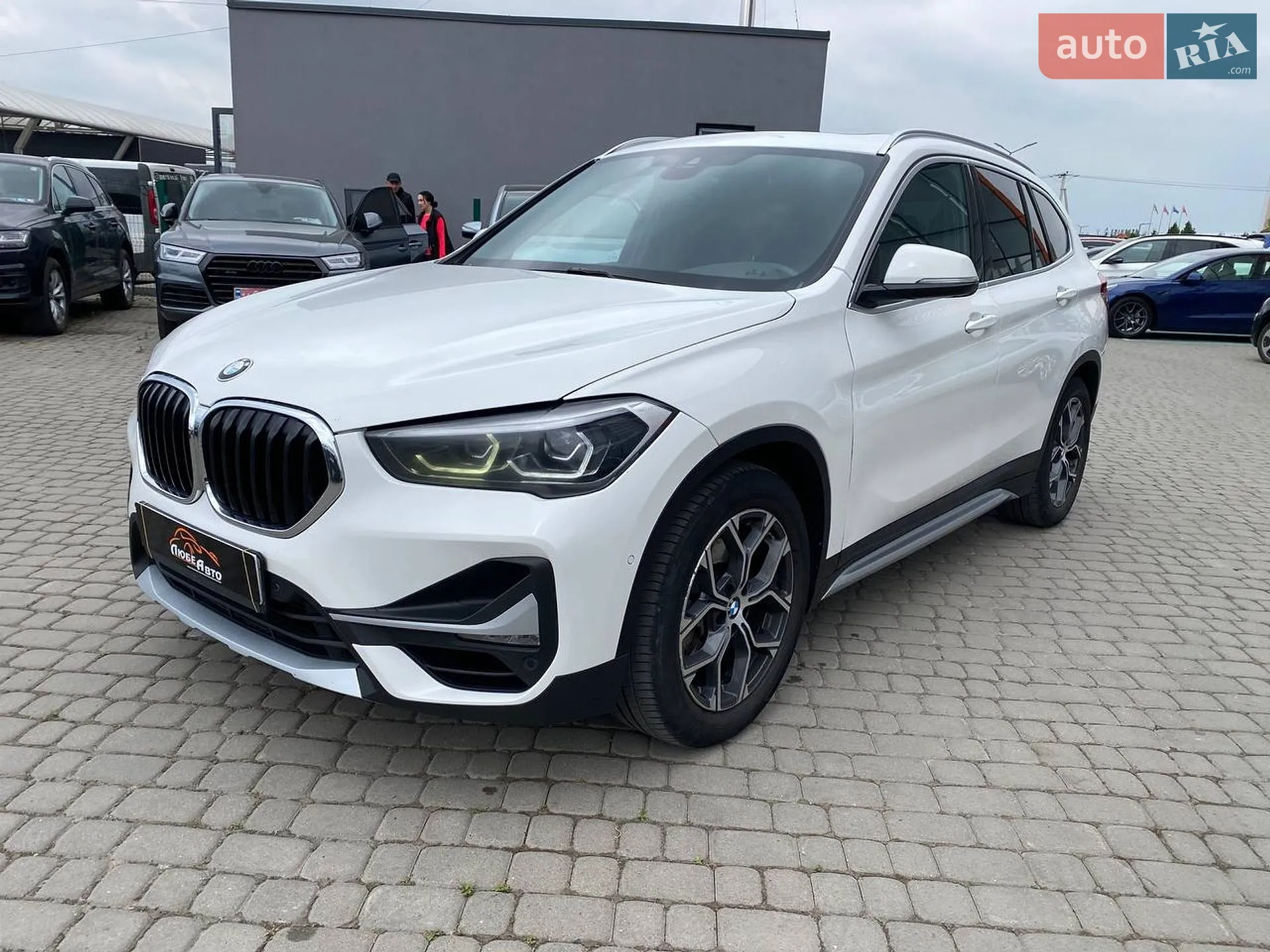 2020 BMW X1 - мініатюра 3