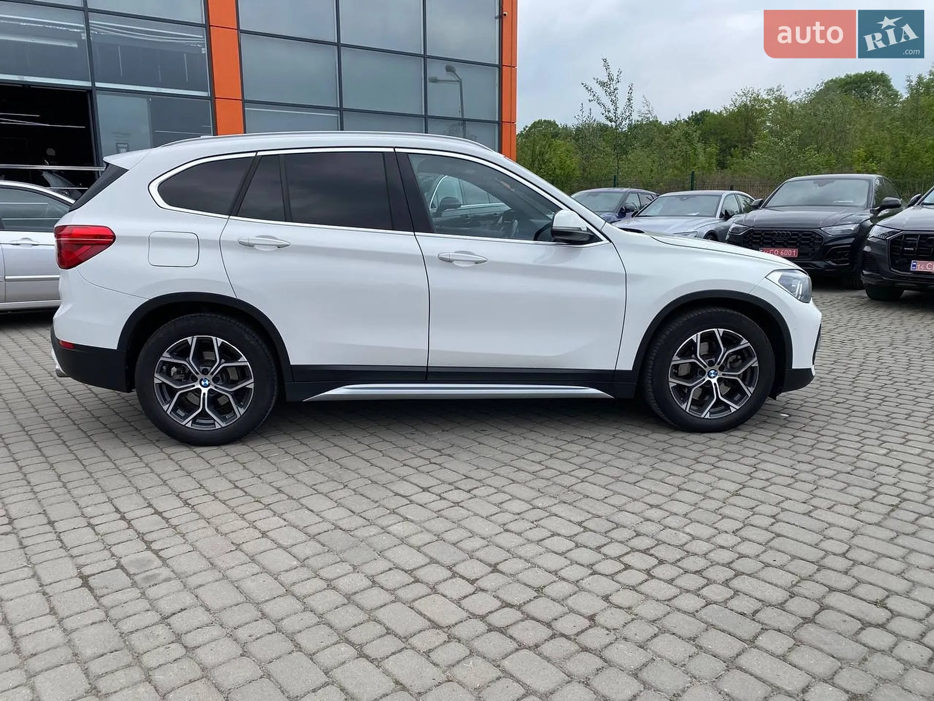 BMW X1 2020 VIN WBXJG9C0XL3L81037 фото оголошення 8 з 28